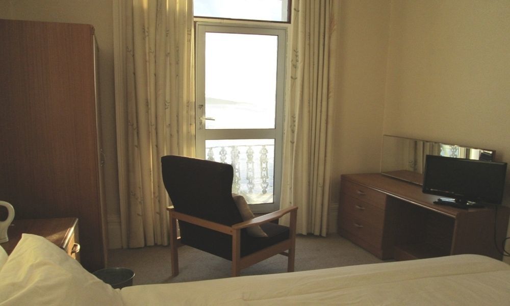 Daunceys Hotel Уестън сюпър Меър Екстериор снимка